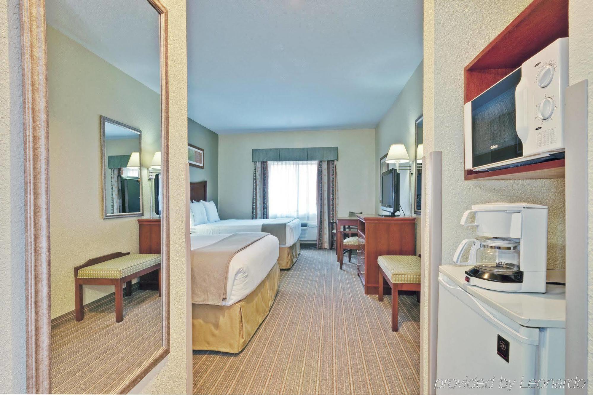 Holiday Inn Express Winfield - Teays Valley Hurricane Buitenkant foto