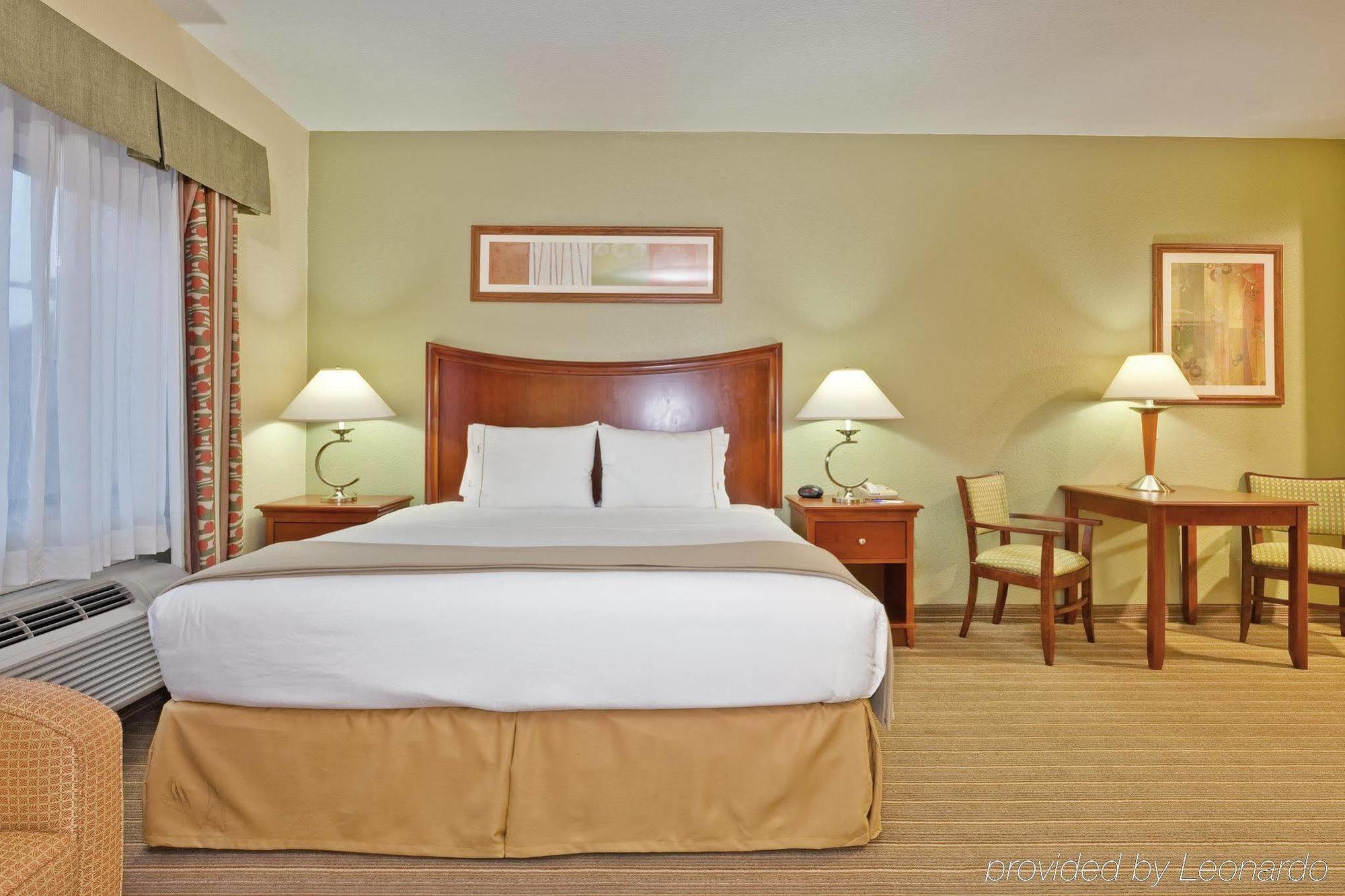 Holiday Inn Express Winfield - Teays Valley Hurricane Buitenkant foto
