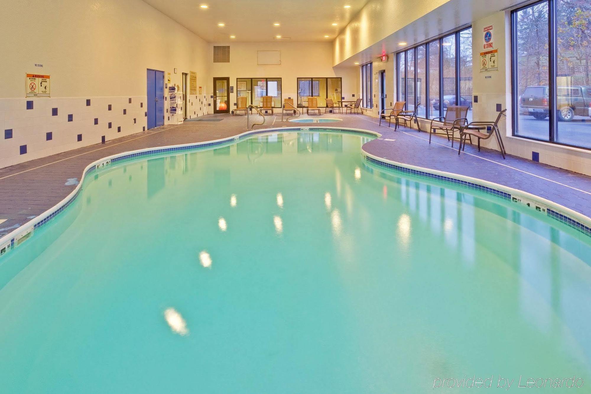 Holiday Inn Express Winfield - Teays Valley Hurricane Faciliteiten foto