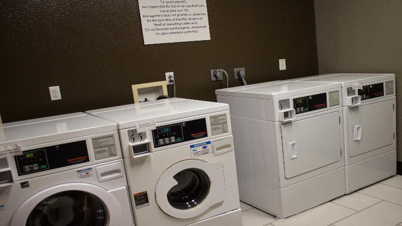 Holiday Inn Express Winfield - Teays Valley Hurricane Buitenkant foto
