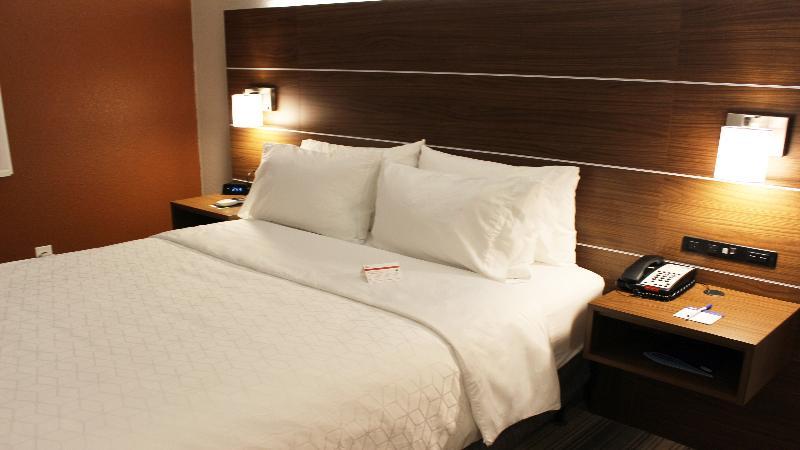 Holiday Inn Express Winfield - Teays Valley Hurricane Buitenkant foto
