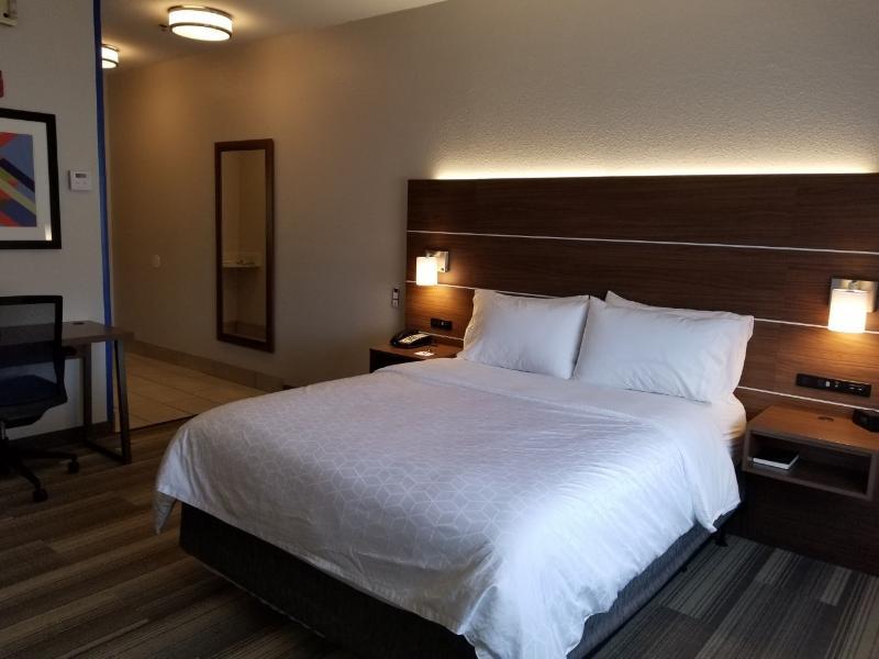 Holiday Inn Express Winfield - Teays Valley Hurricane Buitenkant foto